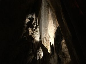 caverns-draperies
